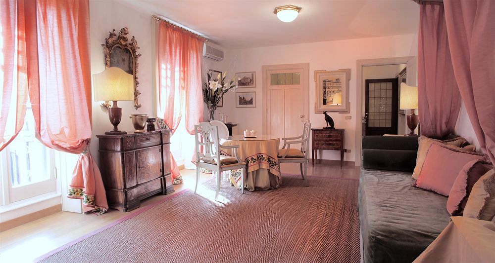 Residenza Ruspoli Bonaparte Rome Buitenkant foto
